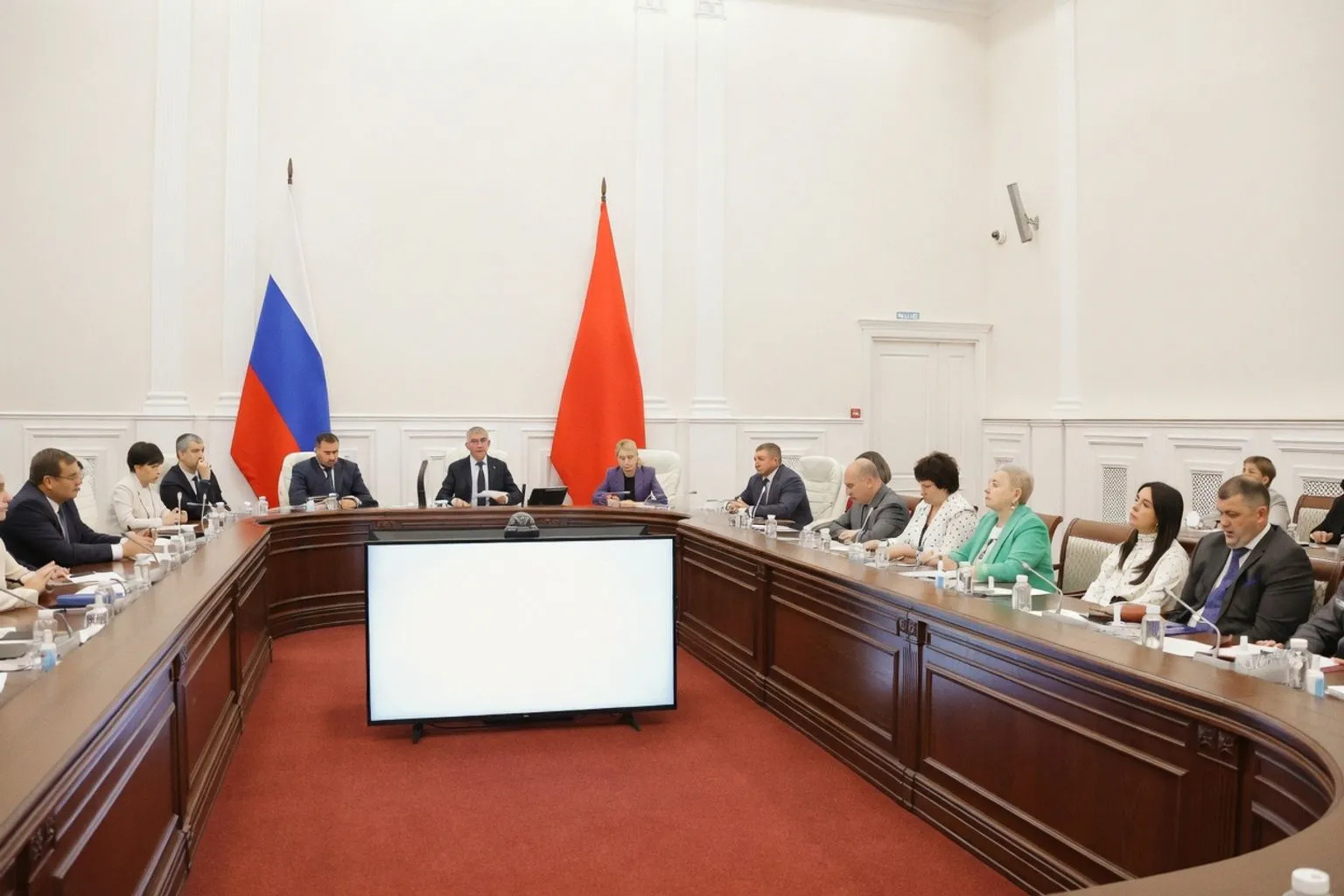 На оперативном совещании рассказали о мерах по улучшению качества медицинской помощи